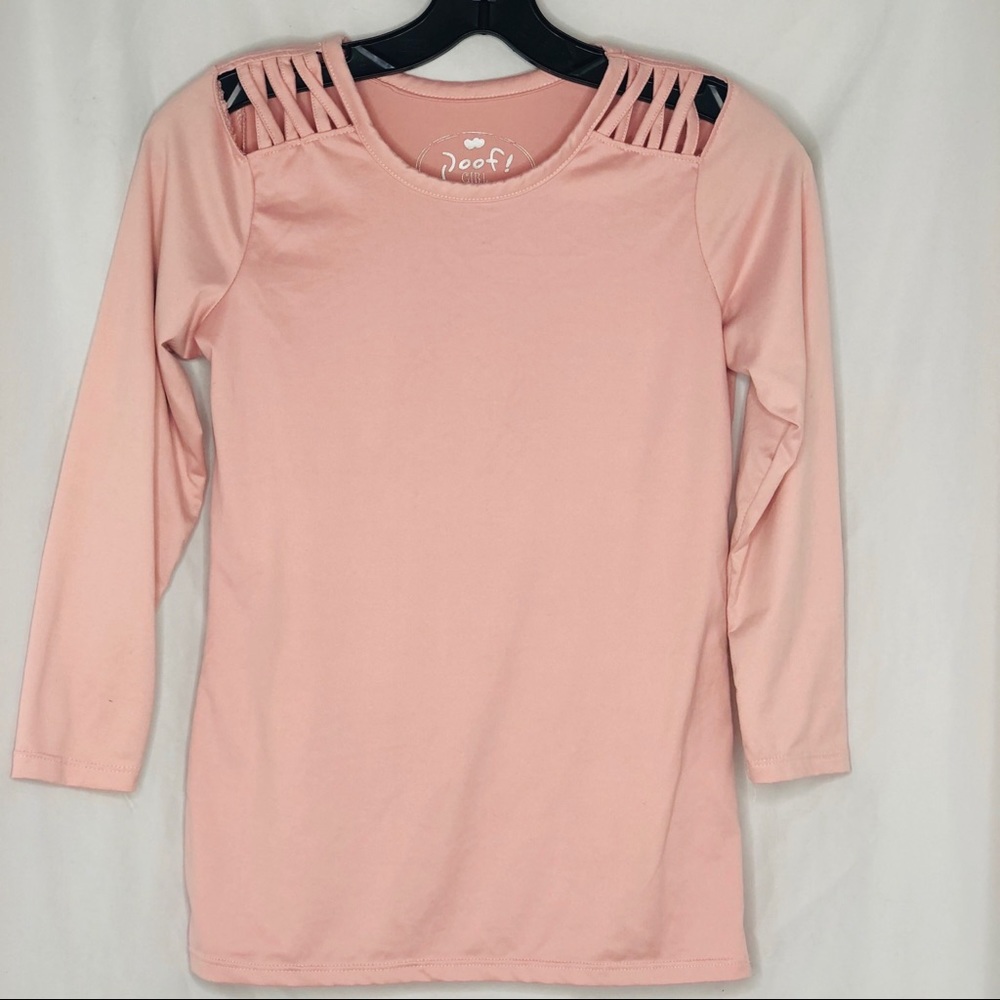 3️⃣ Bundle Girl’s large shirt